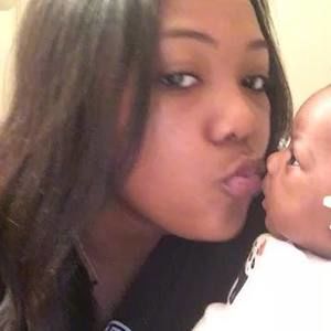 Meet your Posher, Deborah